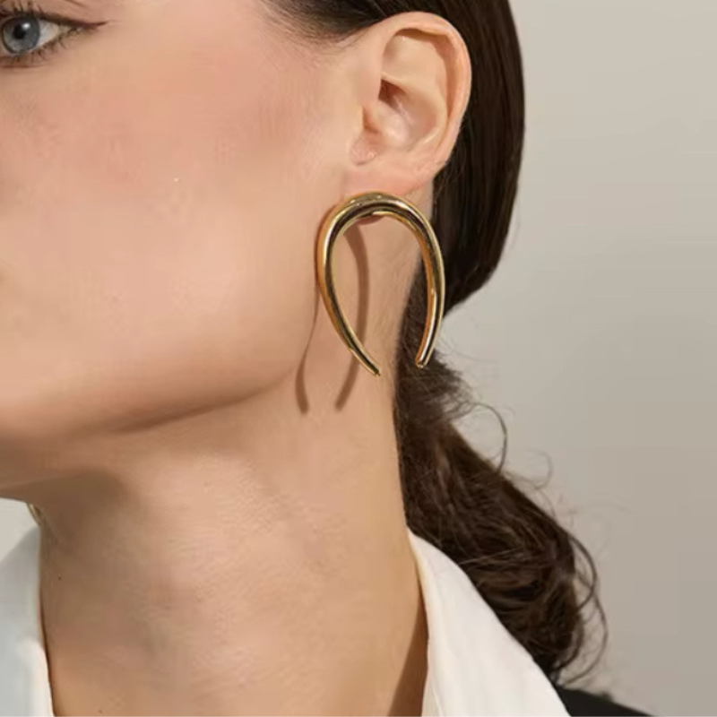 ORECCHINI “STAFFA”